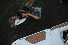 Load image into Gallery viewer, Connelly Jet Wakesurf Board